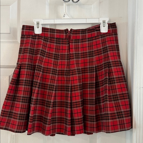 Women Love Tree Red & Black Plaid Polyester & Spandex Skater Skirt Size Large - Picture 5 of 7